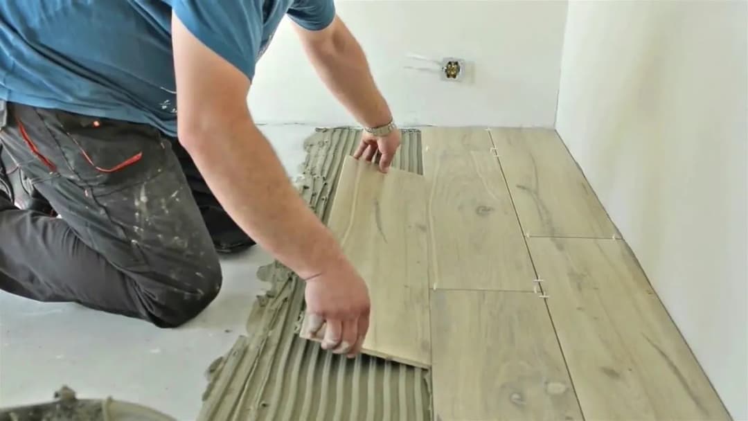 Jak położyć gres na podłodze - uniknij najczęstszych błędów