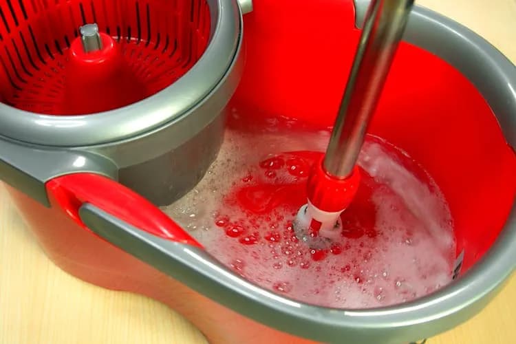 Najlepszy mop do gresu – unikaj zarysowań i skutecznie czyść