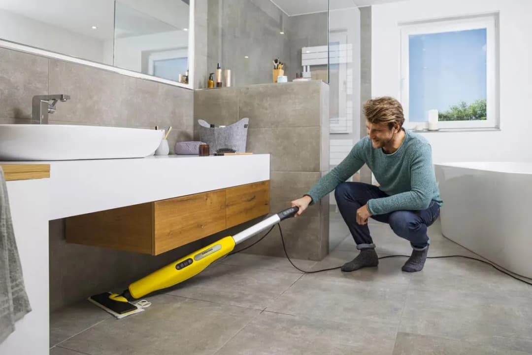 Jak czyścić gres chropowaty, aby uniknąć uszkodzeń i plam